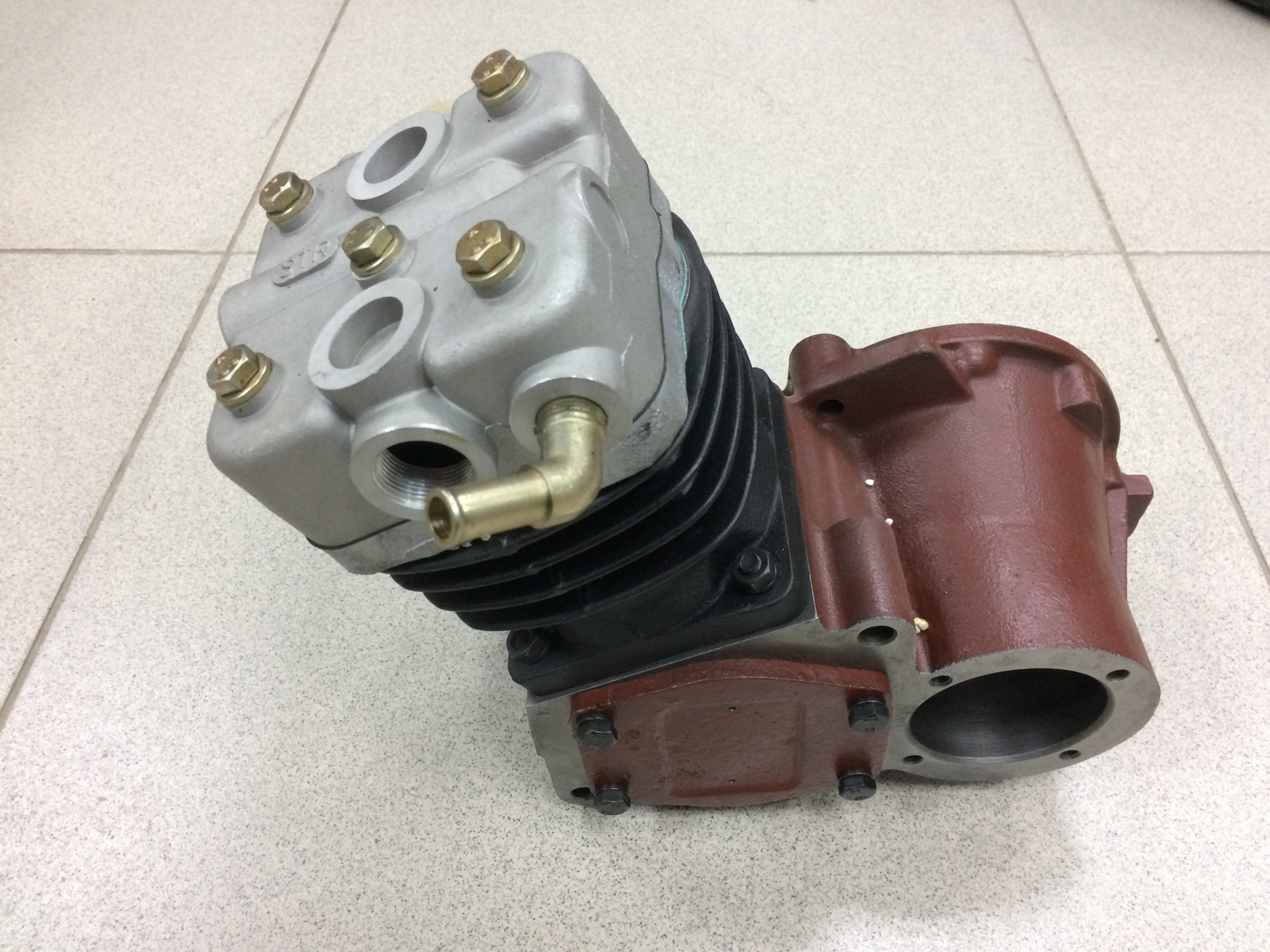 Компрессор WD-615 HOWO 1- но цилиндровый