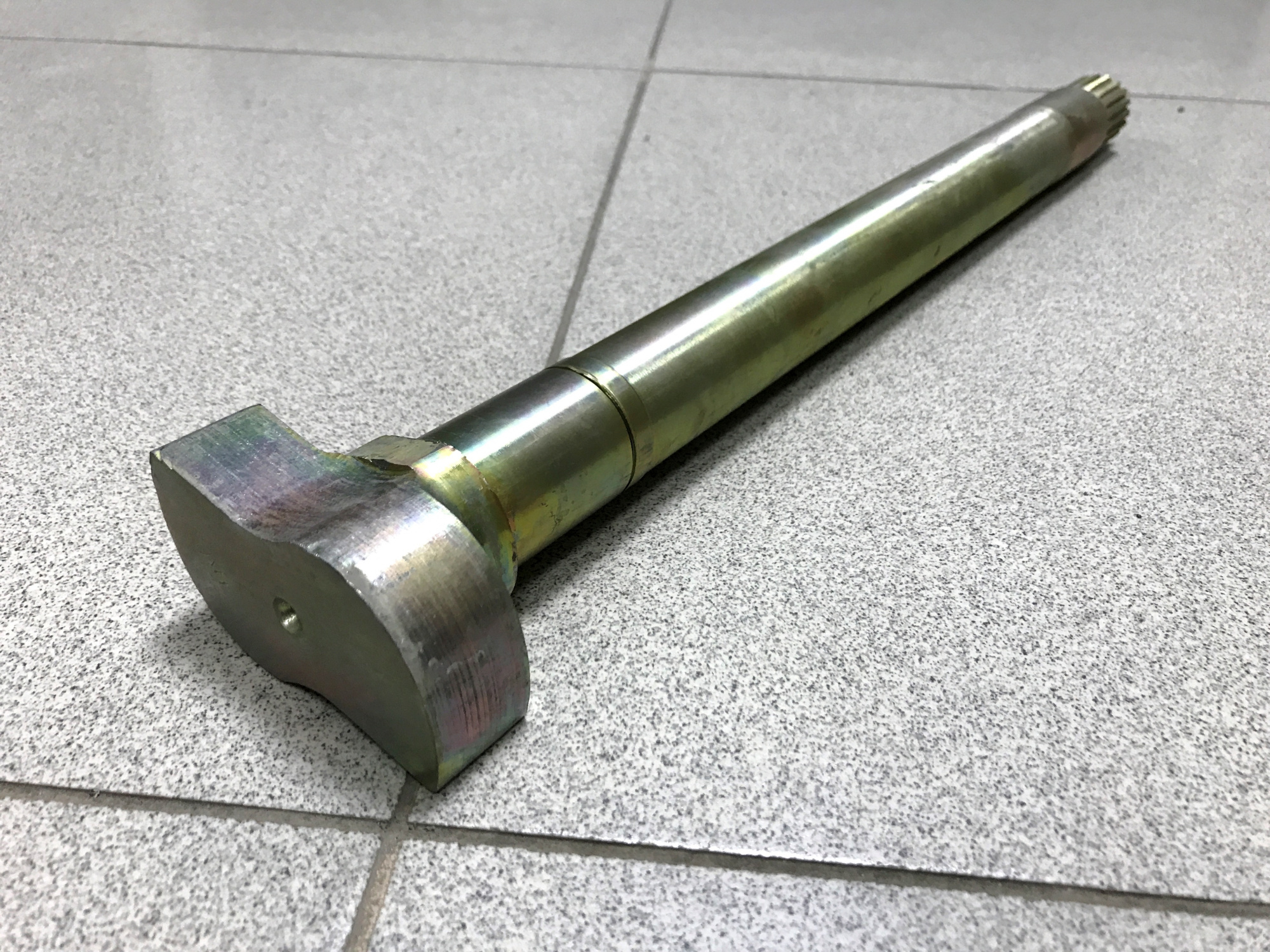 Кулак разжимной HOWO, SHAANXI задний правый L=550