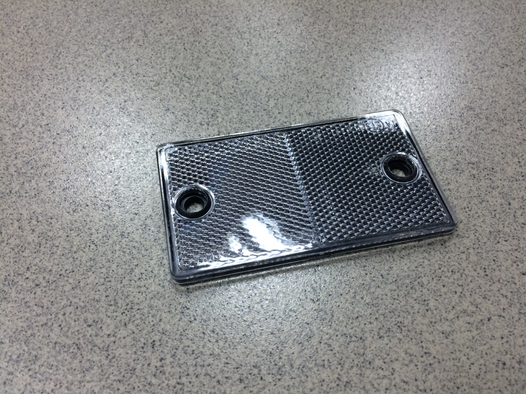 Световозвращатель прямоугольный белый