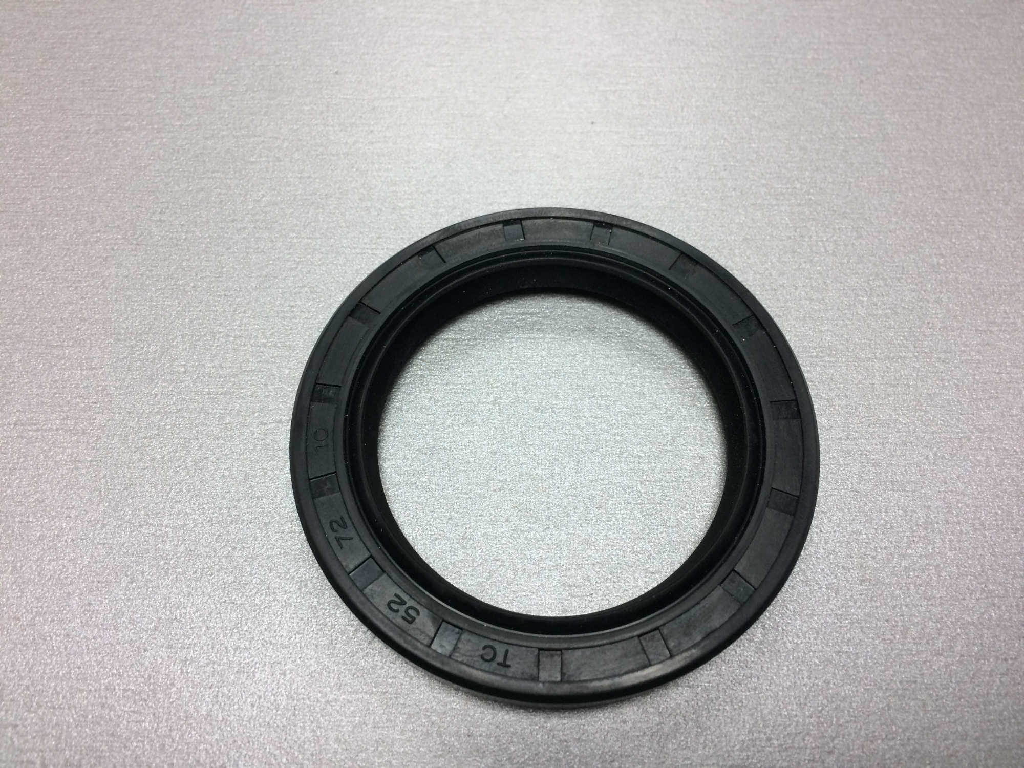 Сальник 57х72x10 КПП 12JS