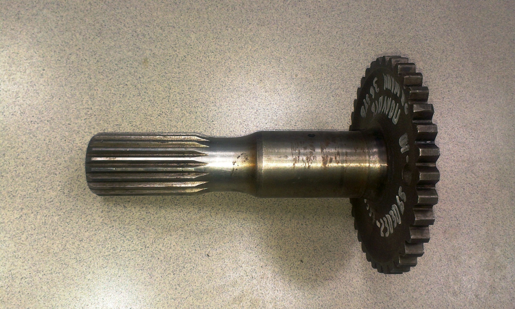 Полуось передняя УРАЛ-375,4320,5557,5323 - 20 шлицев. L=270мм, 36 зуб.