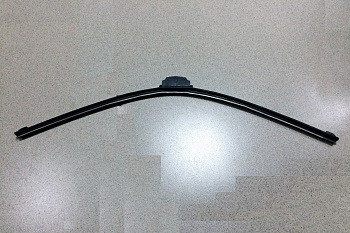 Щетка стеклоочистителя HOWO 700ММ БЕСКАРКАСНАЯ