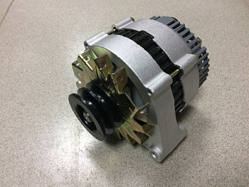 Генератор HOWO ЕВРО-2 (клиновой ремень)