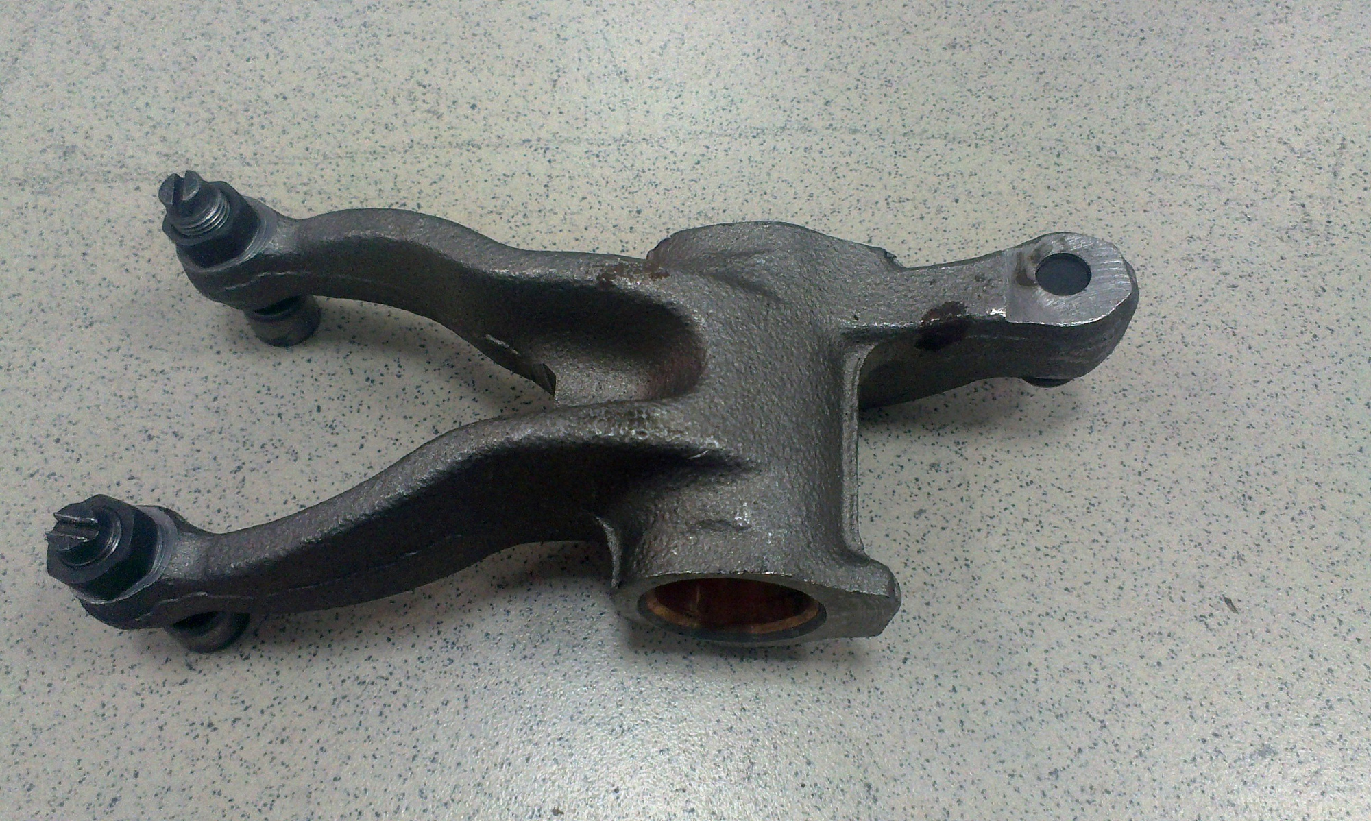 Коромысло выпускных клапанов ЯМЗ-8401,850, ТМЗ-8421,8481