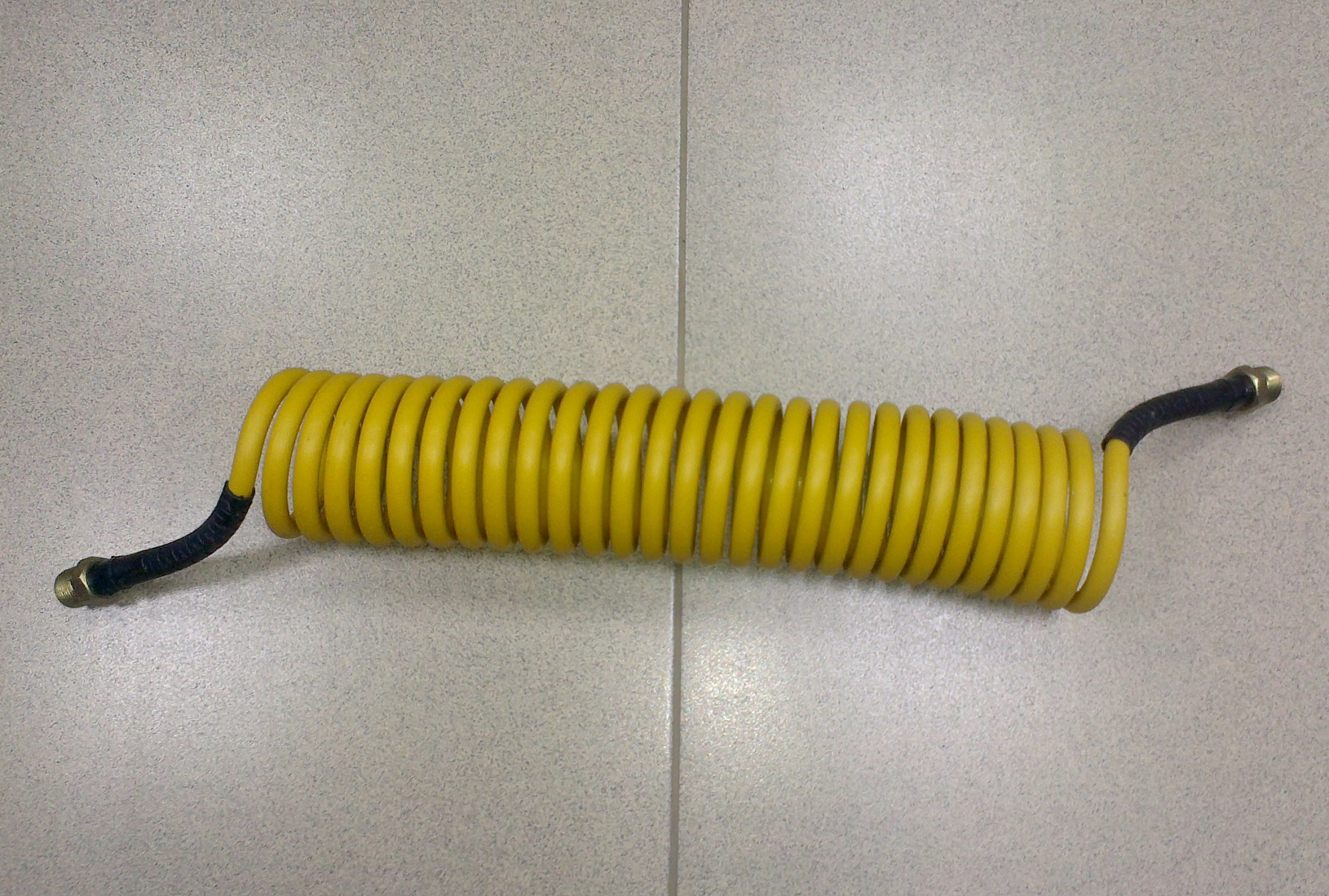 Шланг прицепа пневматический витой L=7.5 м (красный/желтый) штуцер+штуцер