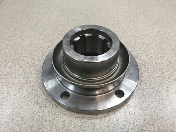 Фланец редуктора HOWO, SHAANXI D=165, 4 отв, Н=70 (8 шлиц) 